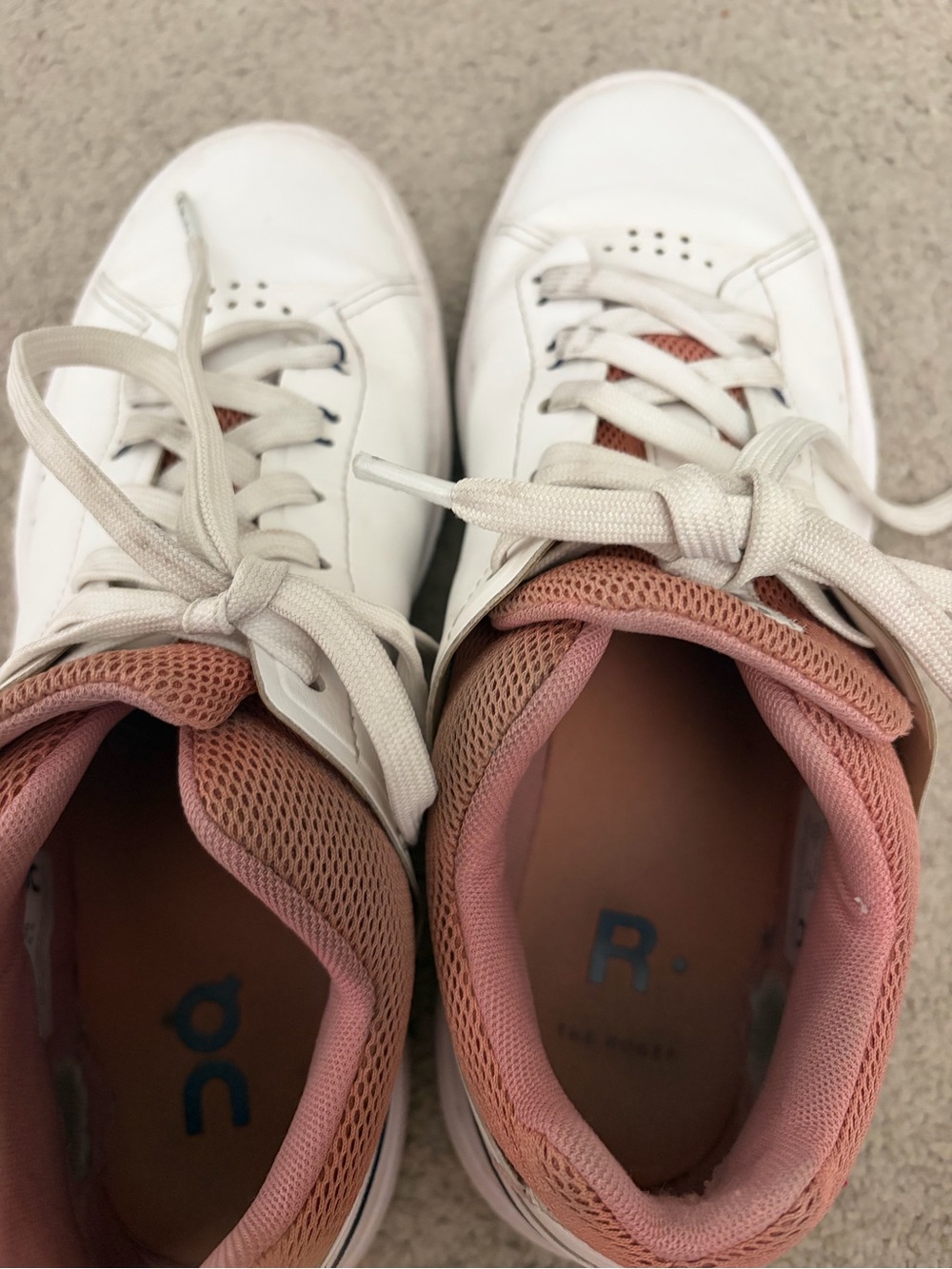 On Cloud ‘The Roger’ White Sneakers with Dusty Pink Lining, Women’s Size 8.5 - Picture 4 of 9